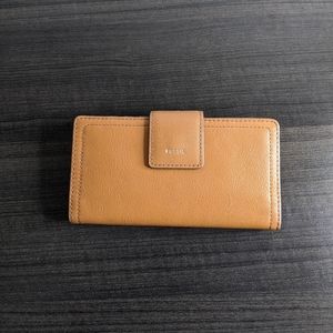 Women's Fossil wallet